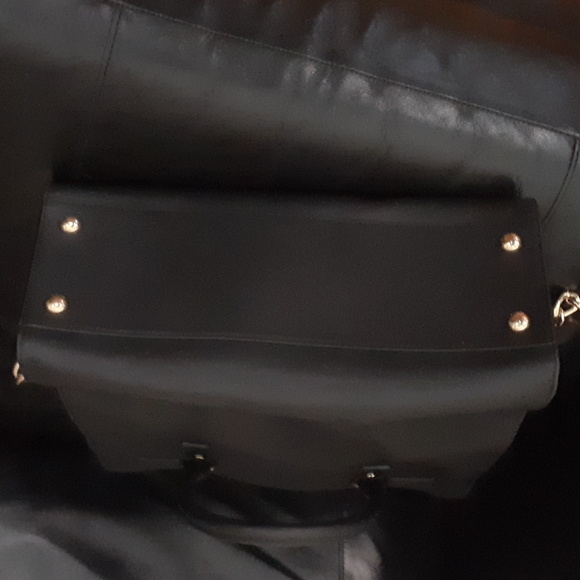 Michael Kors Handbag - Picture 6 of 9